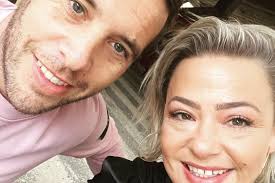 Lisa Armstrong shows off weight loss transformation as…