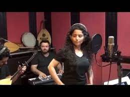 deniz toprak beyaz giyme soz olur canli performans youtube muzik sarkilar youtube