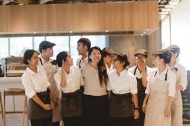 Pizza 4p is a full service italian restaurant with an extensive menu but without the pretentiousness or unreasonable pricing of some of these places. Hcm Nhan Vien Phá»¥c Vá»¥ Full Time Cong Ty Cá»• Pháº§n Pizza 4ps