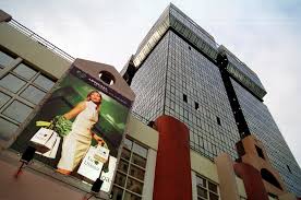 Tomás taveira (born 1938) is a portuguese architect. Passaram Trinta Anos Ja Digerimos Tomas Taveira E As Amoreiras Lisboa Publico