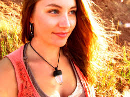 Collier en macramé de cristal de quartz, pointe de cristal, idées cadeaux  pour la beauté bohème, la chercheuse zen, cadeau fête des pères, collier  d'été, festival