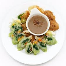 Lamb satay is as delicious as goat satay. Satay Platter Consist Of Chicken Satay Beef Satay Lamb Satay Prawn And Satay Lilit Picture Of Equatore Rooftop Cafe Palembang Tripadvisor