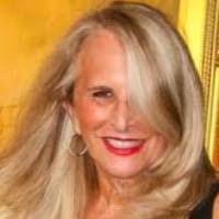 Robin Kintner's Instagram, Twitter & Facebook