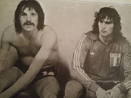 See more of mario alberto kempes on facebook. No Diga Gol Diga Kempes Joyas De Archivo Leopoldo Jacinto Luque Y Mario Alberto Kempes