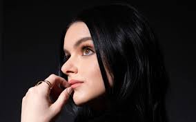 Actors tagged as 'black hair' by the listal community. American Actress Ariel Winter In Black Hair Wallpapers And Images Wallpapers Pictures Photos
