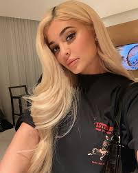 Kylie Astroworld Pin Lelegirll Kylie Jenner Blonde Kylie Jenner Hair Jenner Hair