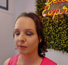 Party Makeup's 💄# Glamorous # gorgeous Eyes # curls # Accessories #  Wedding Season # @beautyexpressmassey # Merry christmas 🤶