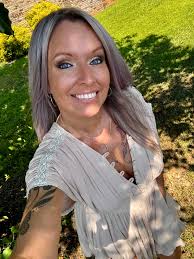 Heather Peebles's Instagram, Twitter & Facebook