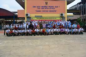 06 november 2008 (khamis) masa : 03 February 2015 On My Malay Way