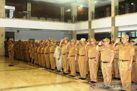 9 bulan terjebak di bandara. Bkn Cuti Pns Tak Bisa Ditolak Antara News