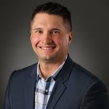 Derek Goins's Instagram, Twitter & Facebook