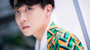 Februar 1994 in gwangju, südkorea, geboren. Bts World App Developer Impressed With J Hope S Masculine Aura