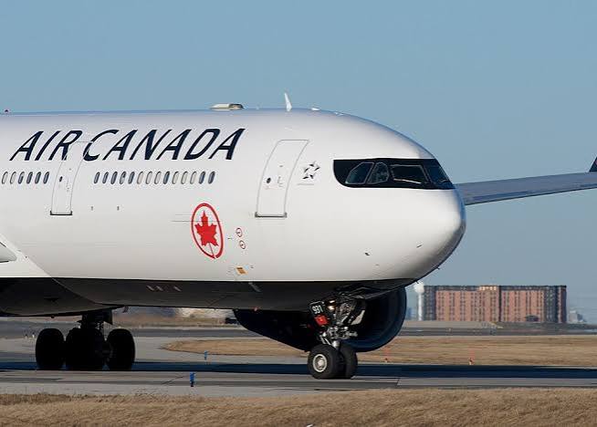 Avis sur les vols Air Canada A330-300 YUL-LHR
