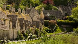 But if you only have a short weekend (like us) here's a handy list of 5 places to visit while you're in the area. What Is The Best Season To Visit The Cotswolds Rosehill Travel