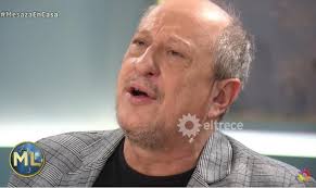 From wikipedia, the free encyclopedia. Roly Serrano Suffered An Unpleasant Mishap In La Noche De Mirtha And The Networks Exploded