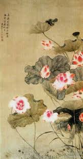 清唐艾 荷花图 此画取荷塘一角 红荷盛开 新荷残叶映带成趣 塘水清澈 水草飘动 呈现盛夏荷塘一派蓬勃的景象 此图用没骨法画成 荷花的染色 以粉带胭脂 由瓣头渐入而成 荷叶以浅色作底 又以深色渲染让出叶脉 唐艾 工画荷花 与恽寿平齐名 世有 唐荷花