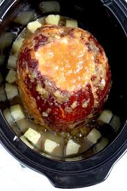 I think it pays to spend a bit more for a really delicious ham from a smokehouse in the us like amana or nueske's. Slow Cooker Ham With Brown Sugar Pineapple Glaze Lemon Blossoms