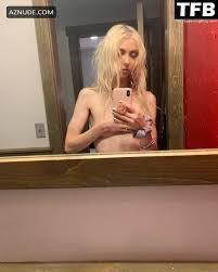 Taylor Momsen Sexy Poses Topless Covering Her Tits With Her Hands In A  Mirror Selfie On Social Media - AZNude