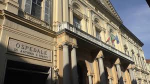 Tragedia allOspedale di Alessandria. Uomo si getta da una delle finestre  al 6° piano