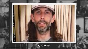 Rob Bourdon has resurfaced!
