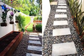 Pea gravel over asphalt driving and walking areas provide a casual english country look yet are also practical. Kitchen Garden Thailand Thai Garden Design