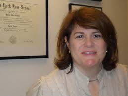 Leslie Dahan's Instagram, Twitter & Facebook