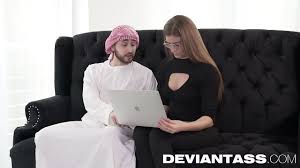 فتح خرق بنت قحبة جميلة بعد مشاهدة فلم زغب بندر لمعلمته - XNXX.COM