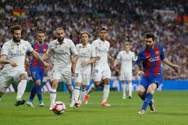 Real madrid were very disoriented at the back inthe first half. Lionel Messi Goal Vs Real Madrid