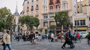 The population of the madrid metropolitan area is calculated to be around 6.5 million. Discovering Vintage Madrid The New York Times