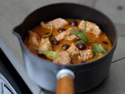 Recette Saute De Veau Aux Olives Et A La Sauge Recette Ragout De Veau Recette Saute De Veau Recettes De Cuisine