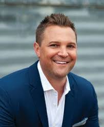 Derek Sheehan's Instagram, Twitter & Facebook