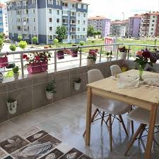 Mehtap Hanimin Sicak Renklerle Keyifli Bir Atmosfere Burunen Evi Ev Gezmesi Evler Luks Oturma Odalari Sirin Ev Yasami