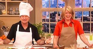 That Time Robin Williams Crashed Martha Stewart S Show He Does Not Disappoint