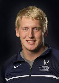 Vikings open with three school records and three PNQs at UW Preview