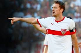 Christian gentner (born 14 august 1985) is a german professional footballer who plays as a midfielder for union berlin. Vfb Stuttgart Christian Gentner Bittet Die Fans Um Geduld Fussball Schwarzwalder Bote