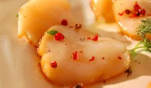 Sono belle da vedere, ottime da gustare con un. Ricetta Capesante All Arancia E Pepe Rosa Le Ricette Di Buonissimo