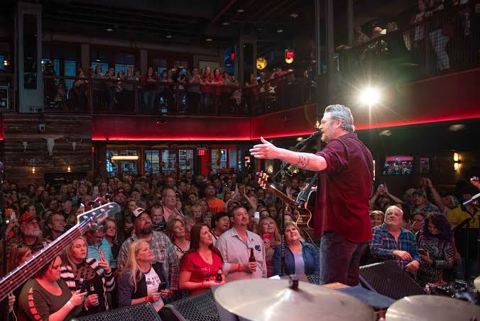 Ole Red Gatlinburg Celebrates Grand Opening With Performance By Blake Shelton - Ole Red Gatlinburg