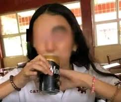 ESTUDIANTE DE CBTIS PUBLICA TOMANDO...