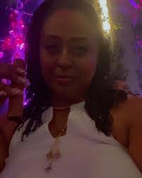 Recap of last night at the Golden State White cigar party hosted by  @lgcigarclub. I had an amazing time, and danced and smoked all night. Can't  wait til the next event. 💃🏻💨🎵 #