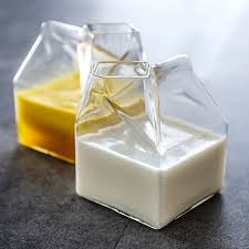 Harga yang ditawarkan oleh toko jogjagelas memang sangat murah. Detail Gambar Jual Gelas Kaca Bentuk Kotak Susu Milk Jug Gelas Unik Home D