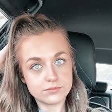 Mary Waldrup's Instagram, Twitter & Facebook