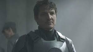 Themandalorian Star Pedropascal Shrugs Off Claims He S Demanded To Show His Face More Pedro Pascal Pedro Mandalorian