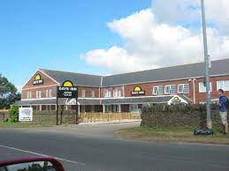 The hotel also became a knights inn later i. Days Inn Is Offering A Dream Job Staying At Budget Motels Point Me To The Plane
