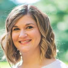 Caitlin Desjarlais's Instagram, Twitter & Facebook