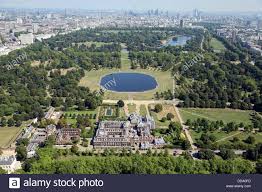 Adorable interior of buckingham palace. Casas