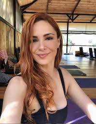 Mine Tugay'ın inanılmaz değişimi! Yıllar önceki halini paylaştı, görenler  tanıyamadı…