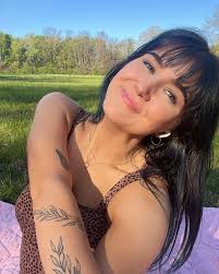 ej (@elisabeth_yates) • Instagram photos and videos