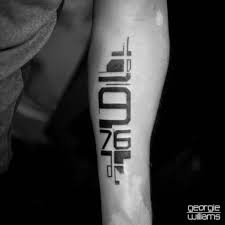 Los hombres tienen tantas opciones para elegir. De 200 Fotos De Tatuajes En El Brazo Para Hombres Tatuaje Cyberpunk Tatuajes Brazo Tatuajes Tribales En El Antebrazo