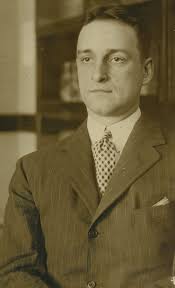 Leighton Rogers's Instagram, Twitter & Facebook