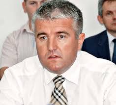 Dragos Pop's Instagram, Twitter & Facebook